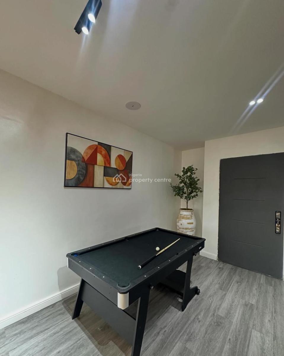 Semi Furnished 2 Bedroom Apartment Available, Lekki Phase 1, Lekki, Lagos, Flat / Apartment for Rent