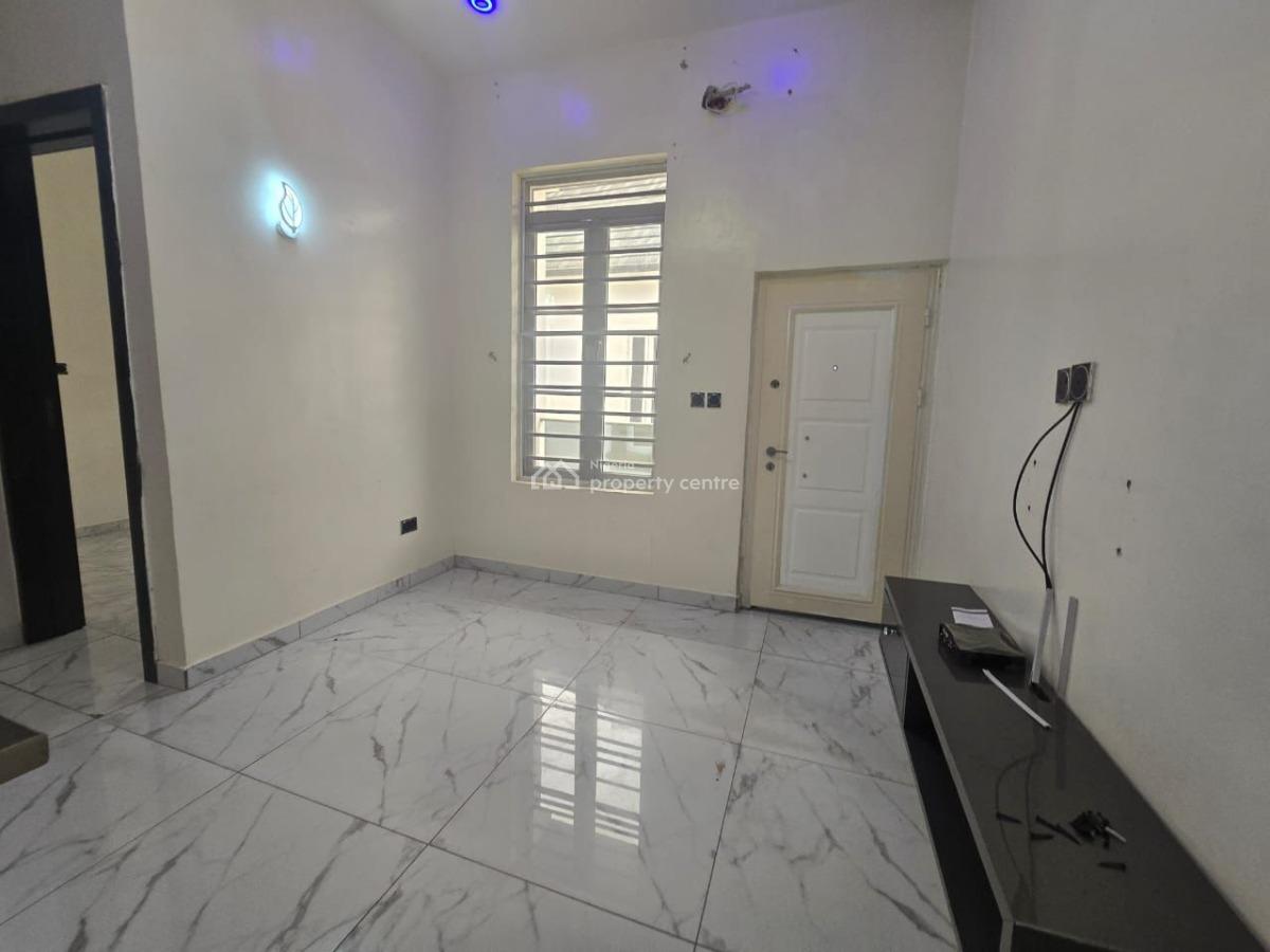 Nice 4 Bedroom Semi Detached Duplex with a Bq, Chevron, Lekki, Lekki Expressway, Lekki, Lagos, Detached Duplex for Rent