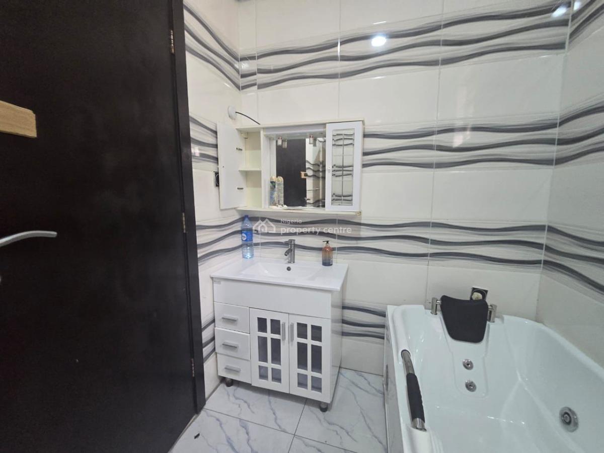 Nice 4 Bedroom Semi Detached Duplex with a Bq, Chevron, Lekki, Lekki Expressway, Lekki, Lagos, Detached Duplex for Rent