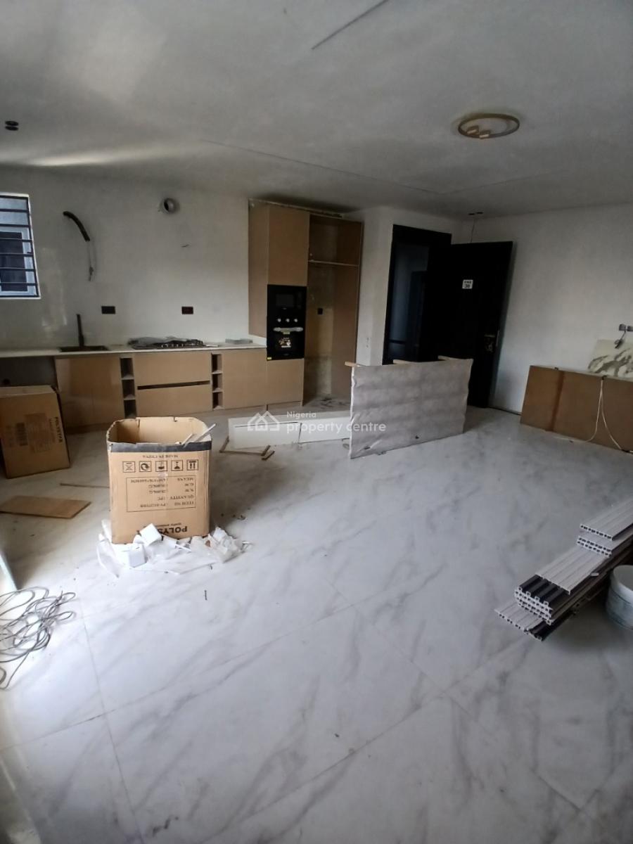 Serviced with 24/7 Power Supply 2 Bedroom En-suite Flat with an Open F, Ikate, Lekki, Lagos, Flat / Apartment for Rent