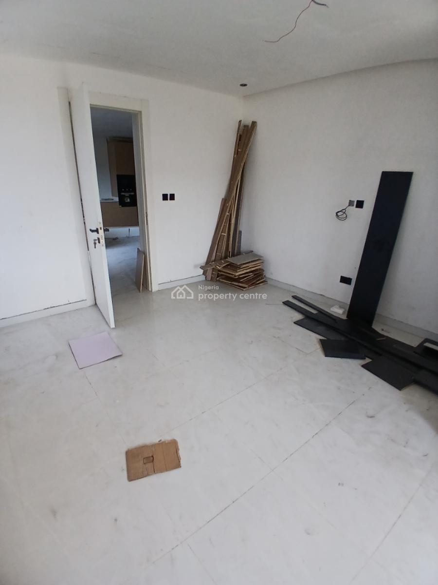 Serviced with 24/7 Power Supply 2 Bedroom En-suite Flat with an Open F, Ikate, Lekki, Lagos, Flat / Apartment for Rent