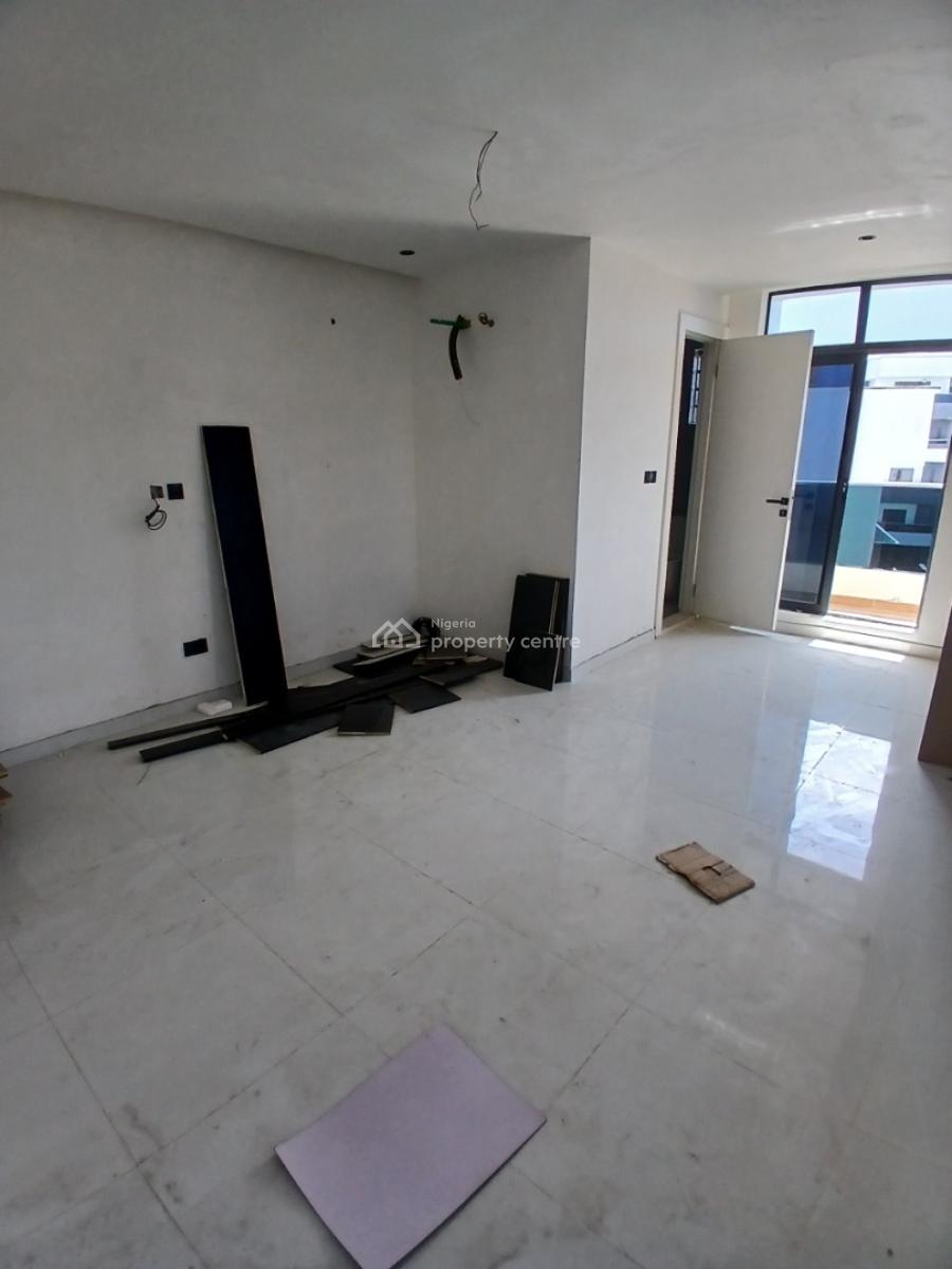 Serviced with 24/7 Power Supply 2 Bedroom En-suite Flat with an Open F, Ikate, Lekki, Lagos, Flat / Apartment for Rent
