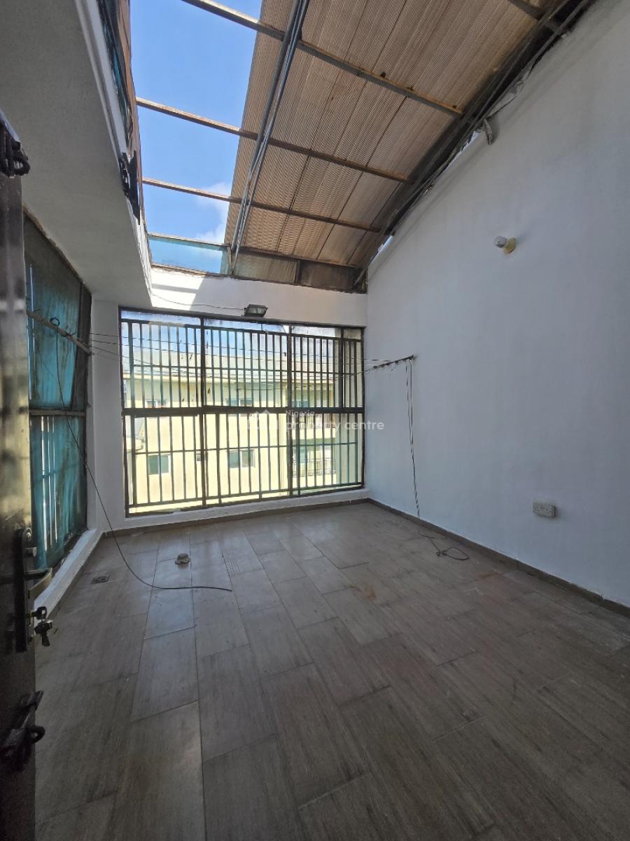 Standard 4-bedeoom Penthouse with Bq at Ikate, Prune Waterview Estate L, Garden-2 Estate Ikate, Ikate, Lekki, Lagos, Block of Flats for Sale