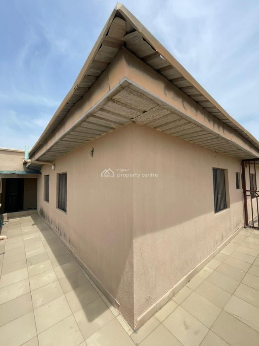 Penthouse Mini Flat Apartment at Igbon Efon { Video}, Igbo Efon, Lekki, Lagos, Mini Flat (room and Parlour) for Rent