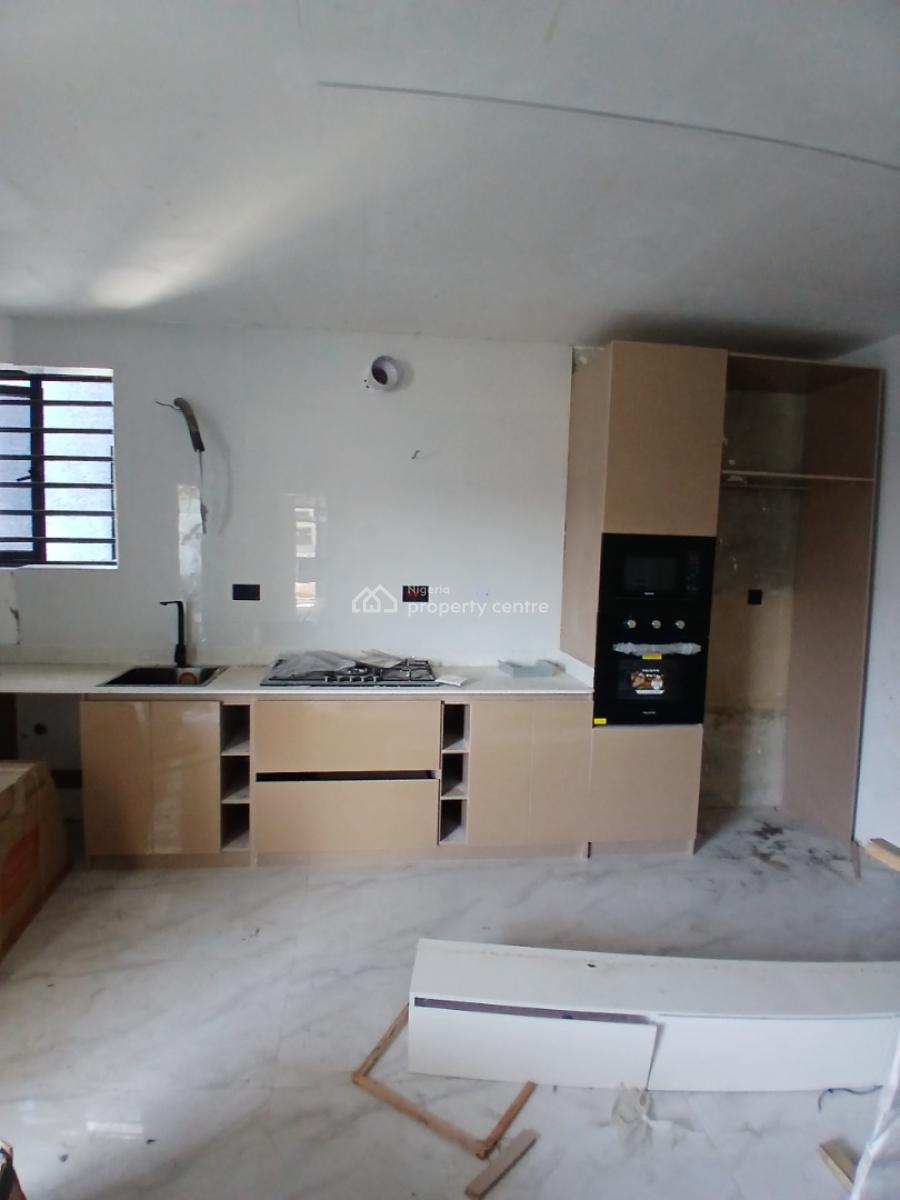 Serviced with 24/7 Power Supply 2 Bedroom En-suite Flat with an Open F, Ikate, Lekki, Lagos, Flat / Apartment for Sale
