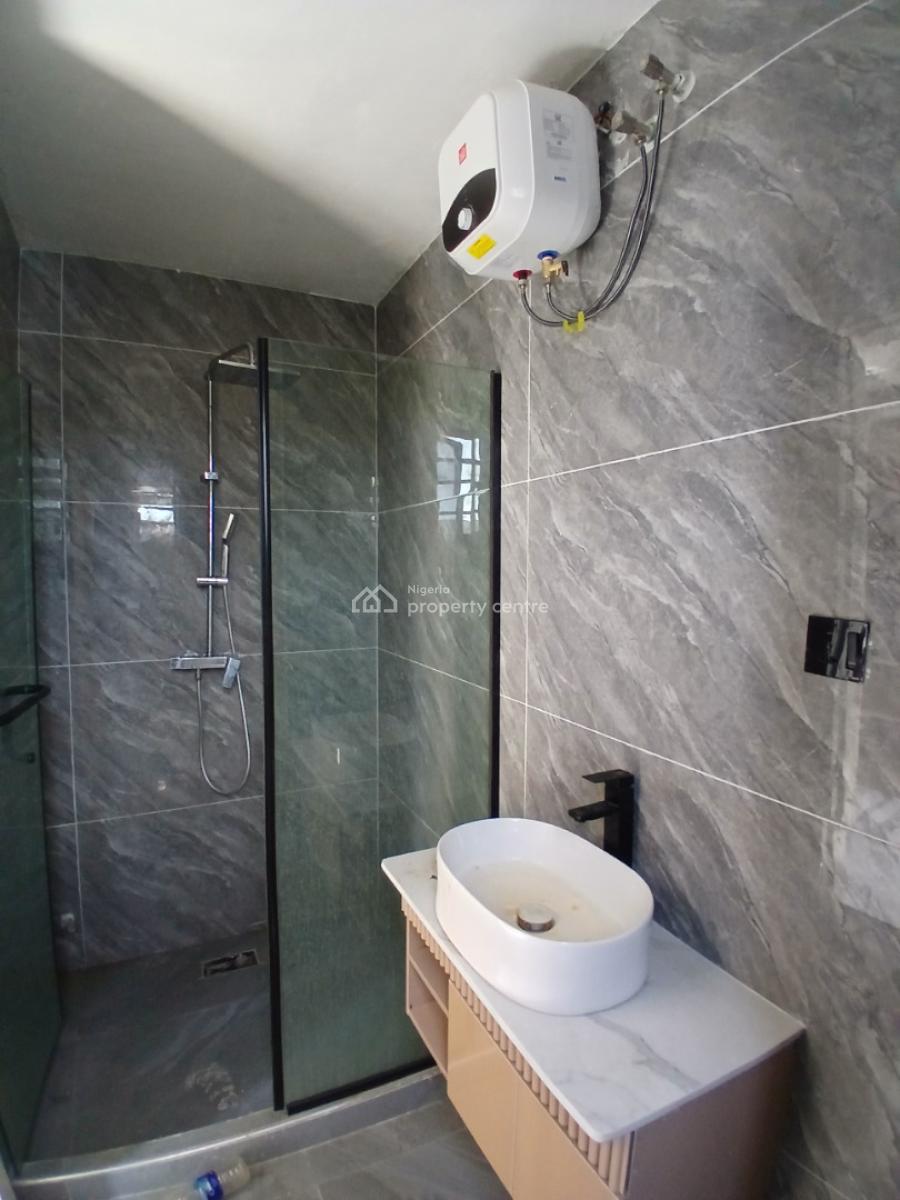 Serviced with 24/7 Power Supply 2 Bedroom En-suite Flat with an Open F, Ikate, Lekki, Lagos, Flat / Apartment for Sale