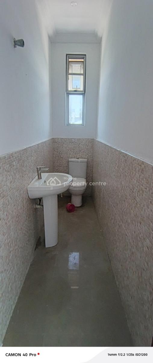 4bedroom Duplex in Lekki Right, By Maruwa Bus Stop, Lekki, Lagos, Terraced Duplex for Rent