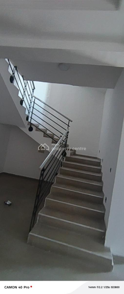 4bedroom Duplex in Lekki Right, By Maruwa Bus Stop, Lekki, Lagos, Terraced Duplex for Rent
