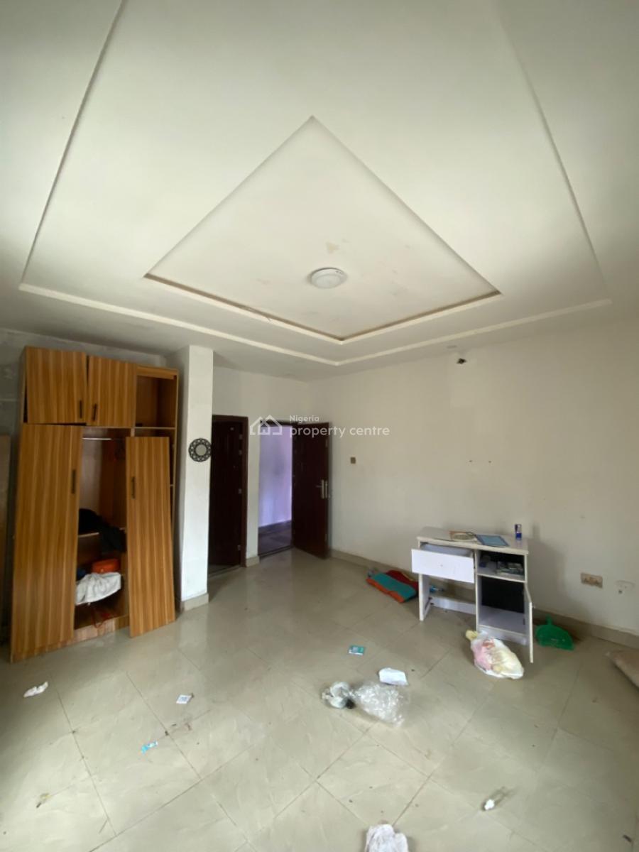 Clean 3 Bedroom Close to Express, Around Lbs, Sangotedo, Ajah, Lagos, Flat / Apartment for Rent