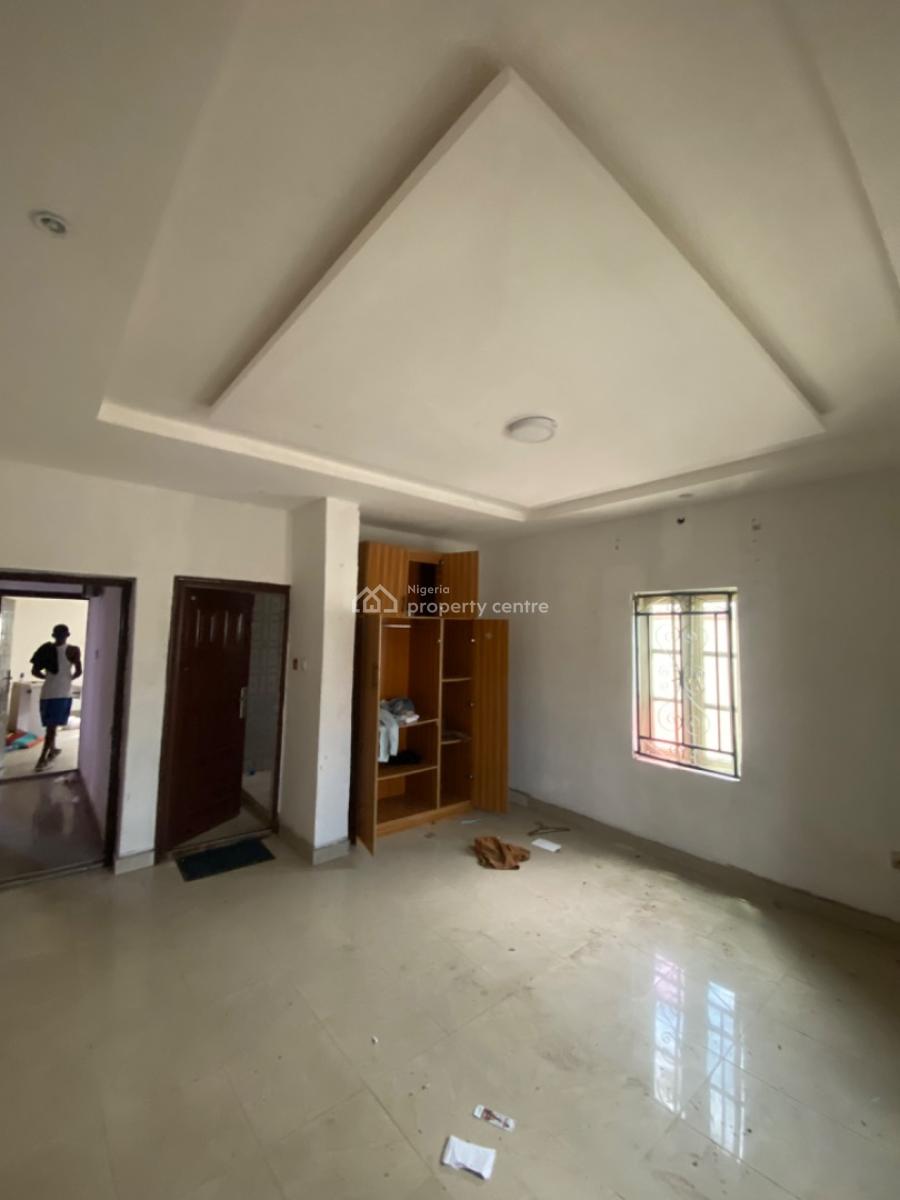 Clean 3 Bedroom Close to Express, Around Lbs, Sangotedo, Ajah, Lagos, Flat / Apartment for Rent