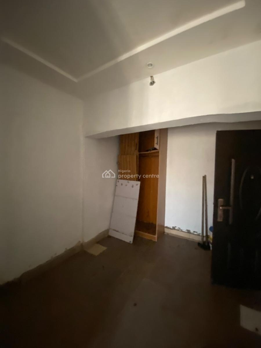 Clean 3 Bedroom Close to Express, Around Lbs, Sangotedo, Ajah, Lagos, Flat / Apartment for Rent