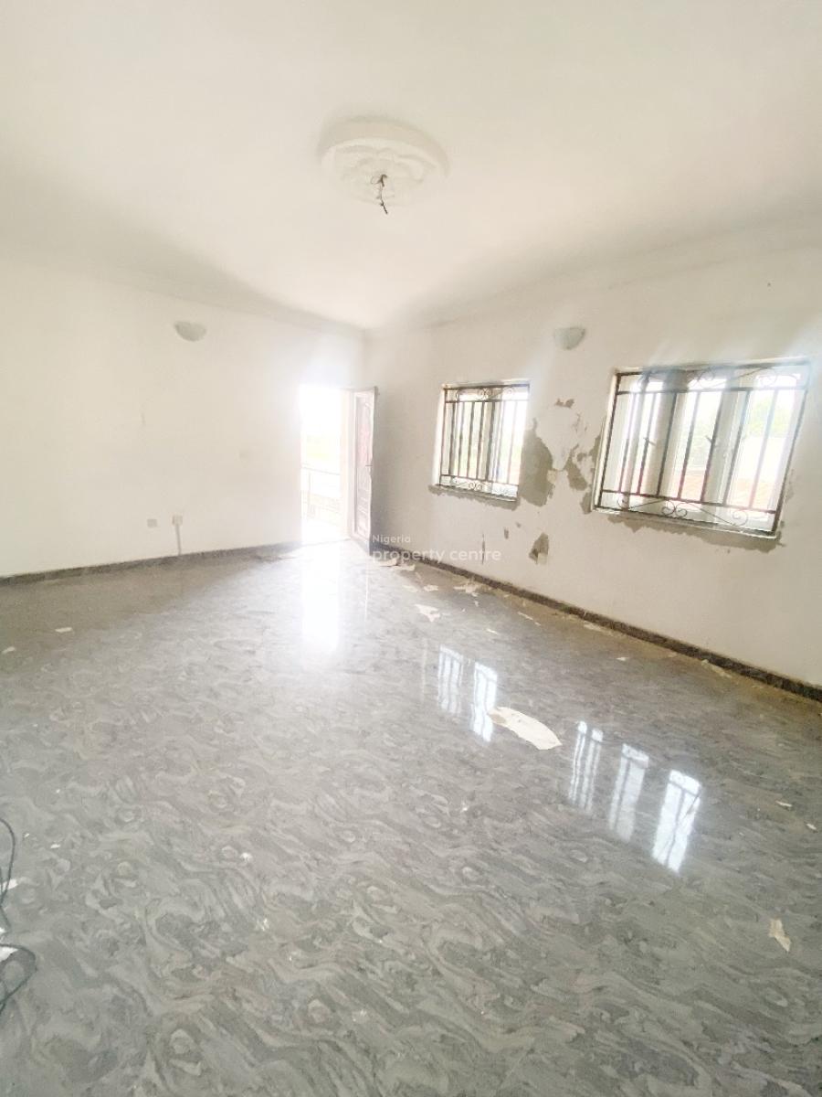 a Well Maintained Spacious 3 Bedroom Flat, Gra Phase 1, Magodo, Lagos, Flat / Apartment for Rent