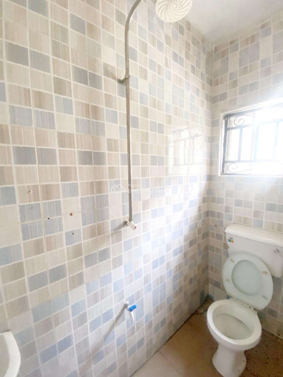 a Well Maintained Spacious 3 Bedroom Flat, Gra Phase 1, Magodo, Lagos, Flat / Apartment for Rent