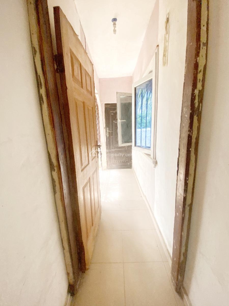 a Well Maintained Spacious 3 Bedroom Flat, Gra Phase 1, Magodo, Lagos, Flat / Apartment for Rent