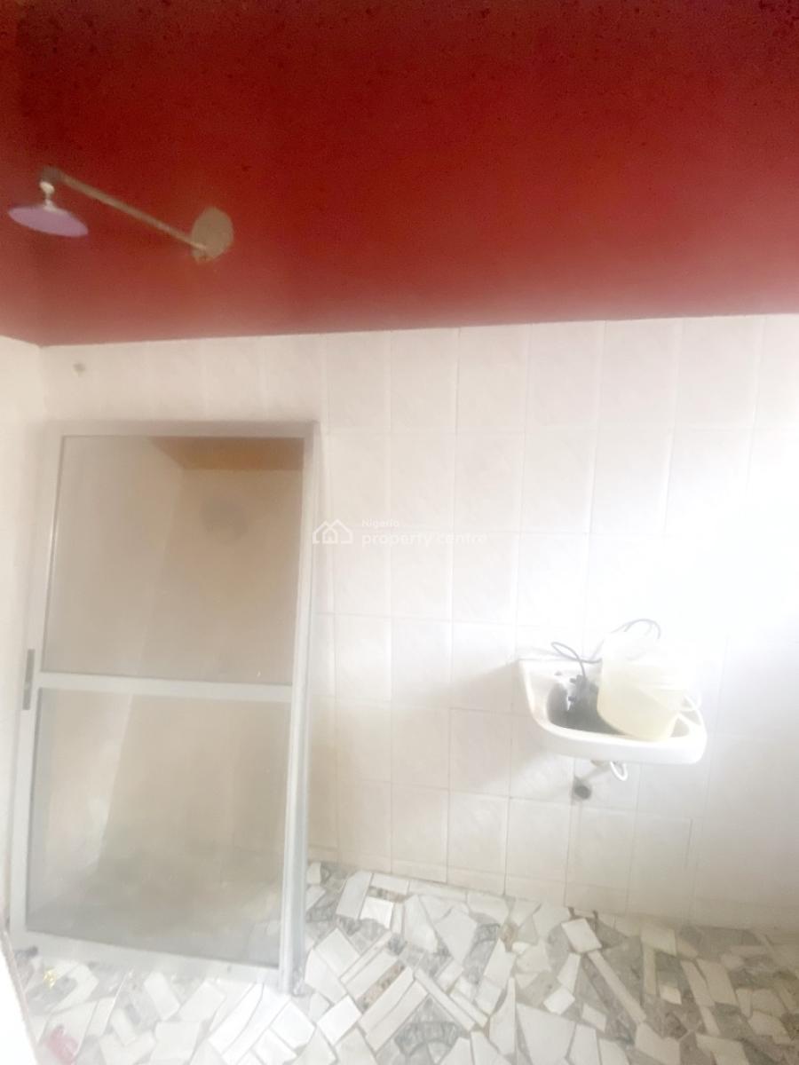 Luxury 3 Bedroom Flat, Gra Phase 1, Magodo, Lagos, Flat / Apartment for Rent