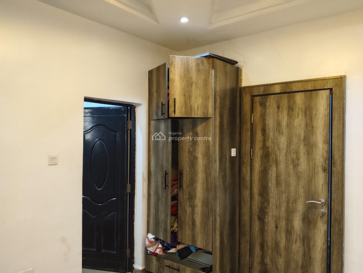 3 Bedrooms Flat, Femi Gbajabiamila Street, Jahi, Abuja, Flat / Apartment for Rent
