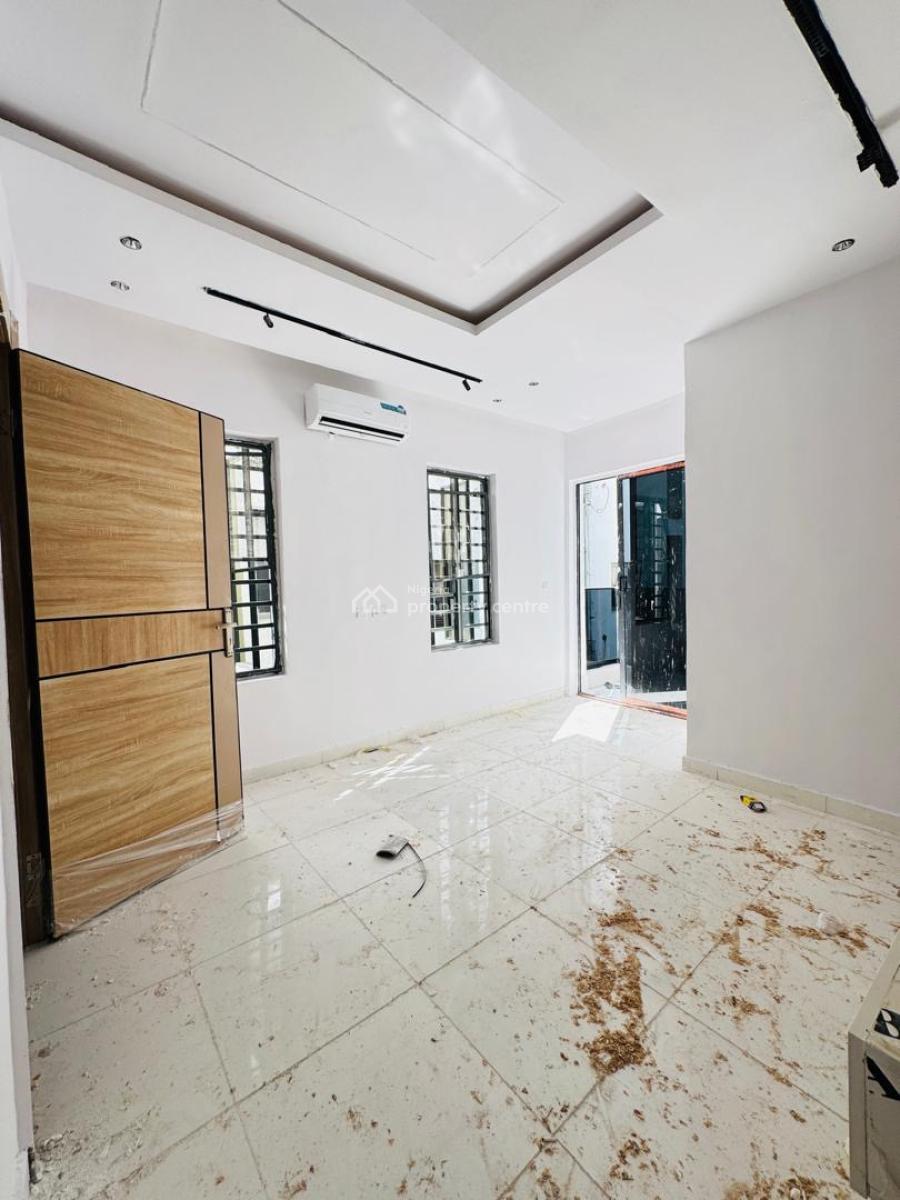 Luxury 2 Bedroom Apartment with Excellent Facilities, Ologolo Lekki, Lekki, Lagos, Flat / Apartment for Rent