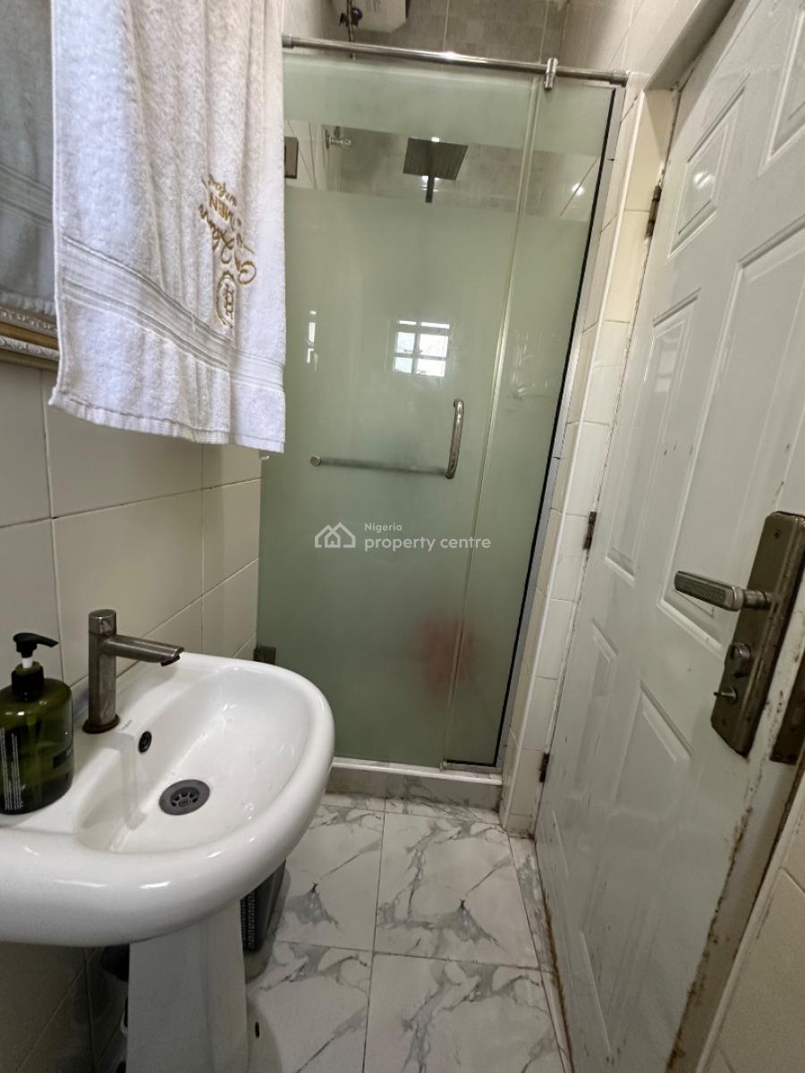 Beautifully and Fully Furnished 2bed, Ologolo, Lekki, Lagos, Flat / Apartment for Rent