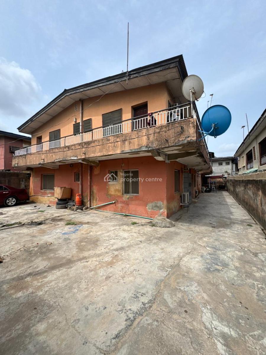 a Building with 3 Nos of 3 Bed, 1 2 Bed & 1 Studio in Strategic Area, Off Adekunle Kuye, Surulere, Lagos, Block of Flats for Sale
