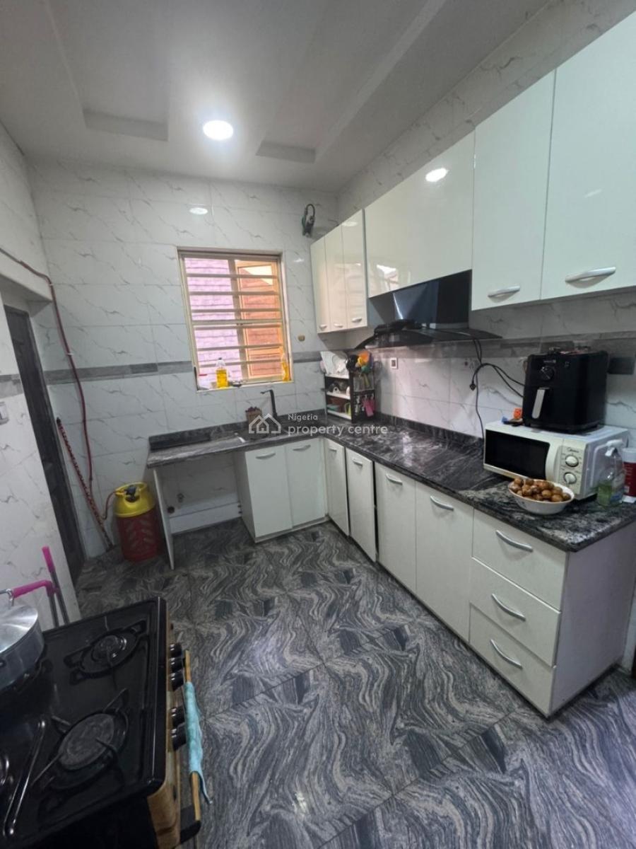 Spacious Newly Built 1 Bedroom in a  Shared 2 Bedroom Apartment, Chevron, Lekki, Lagos, Flat / Apartment for Rent