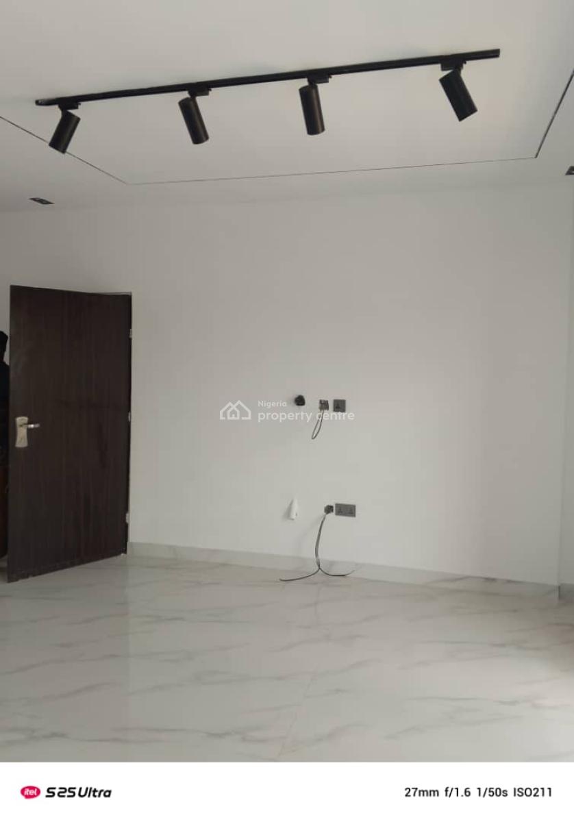 Brand New 2 Bedroom Flat, Awoyaya, Ajah, Lagos, Flat / Apartment for Rent