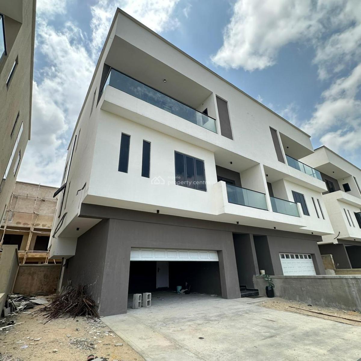 Exquisite 4 Bedroom Semi-detached Duplex with Bq, Lekki Phase 1, Lekki, Lagos, Semi-detached Duplex for Sale