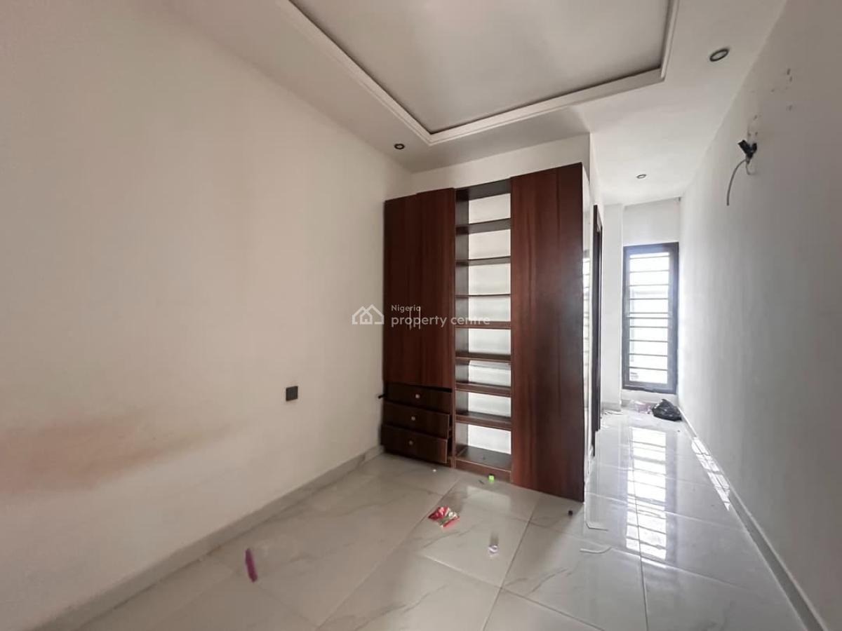 Luxury 2 Bedroom Apartment, Ologolo, Ologolo, Lekki, Lagos, Flat / Apartment for Rent
