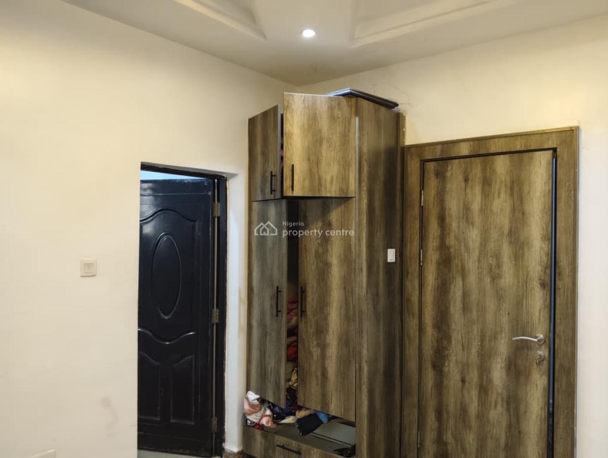 3 Bedrooms Flat (1st Floor), Jahi Gilmor, Jahi, Abuja, Flat / Apartment for Rent