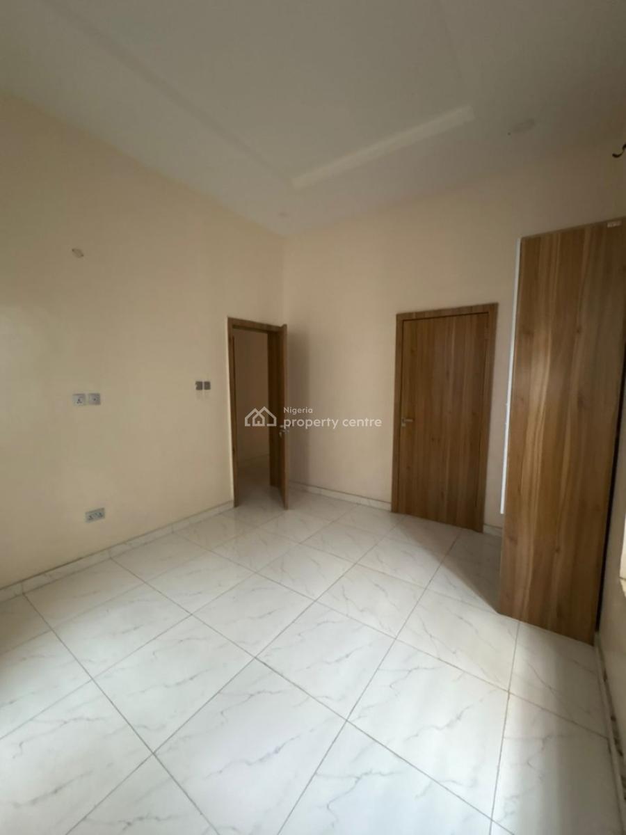 Room Downstairs at Ikota Villa, Ikota, Lekki, Lagos, Flat / Apartment for Rent