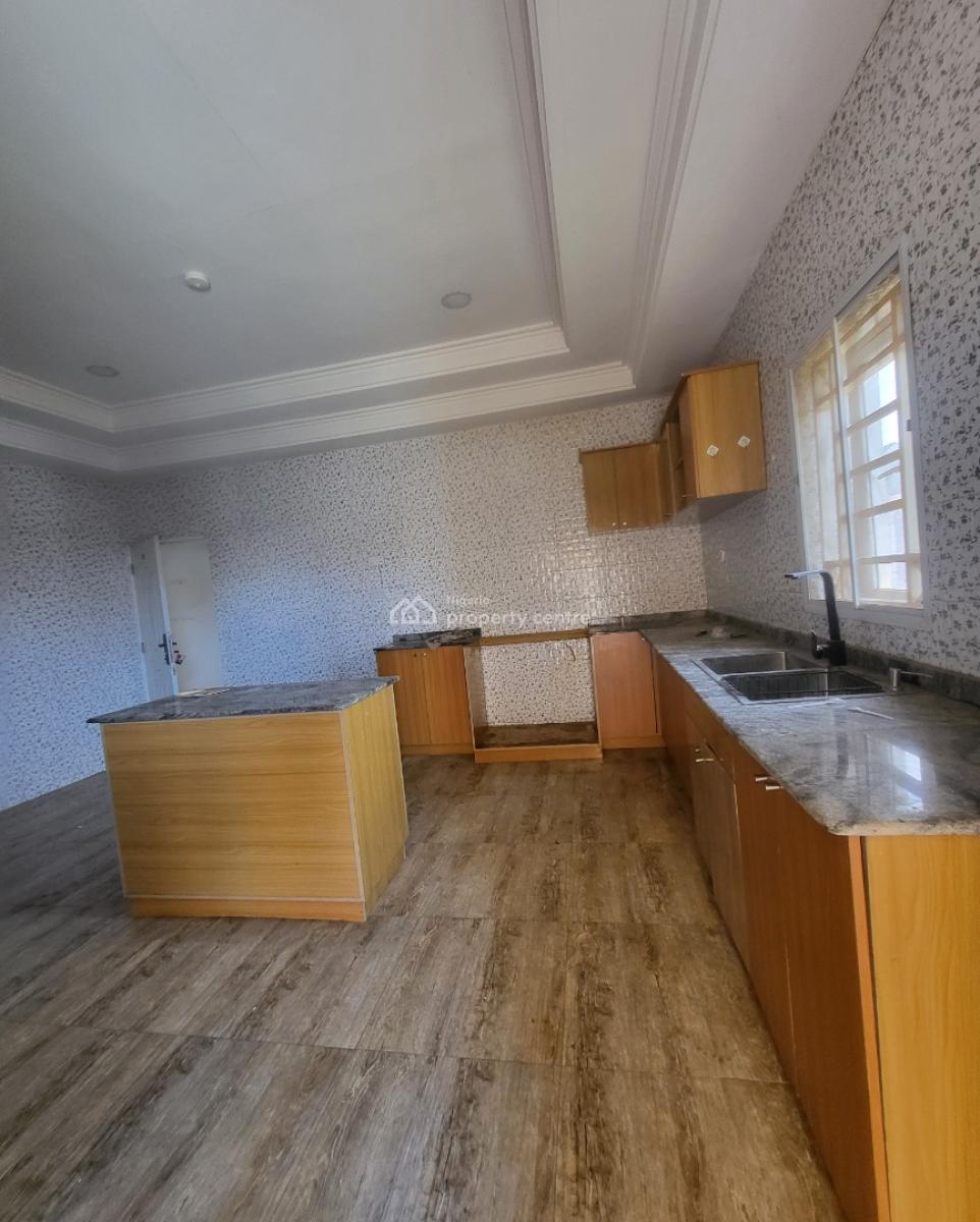 Luxurious Massive 2bedroom Flat, By American International School, Durumi, Abuja, Flat / Apartment for Rent