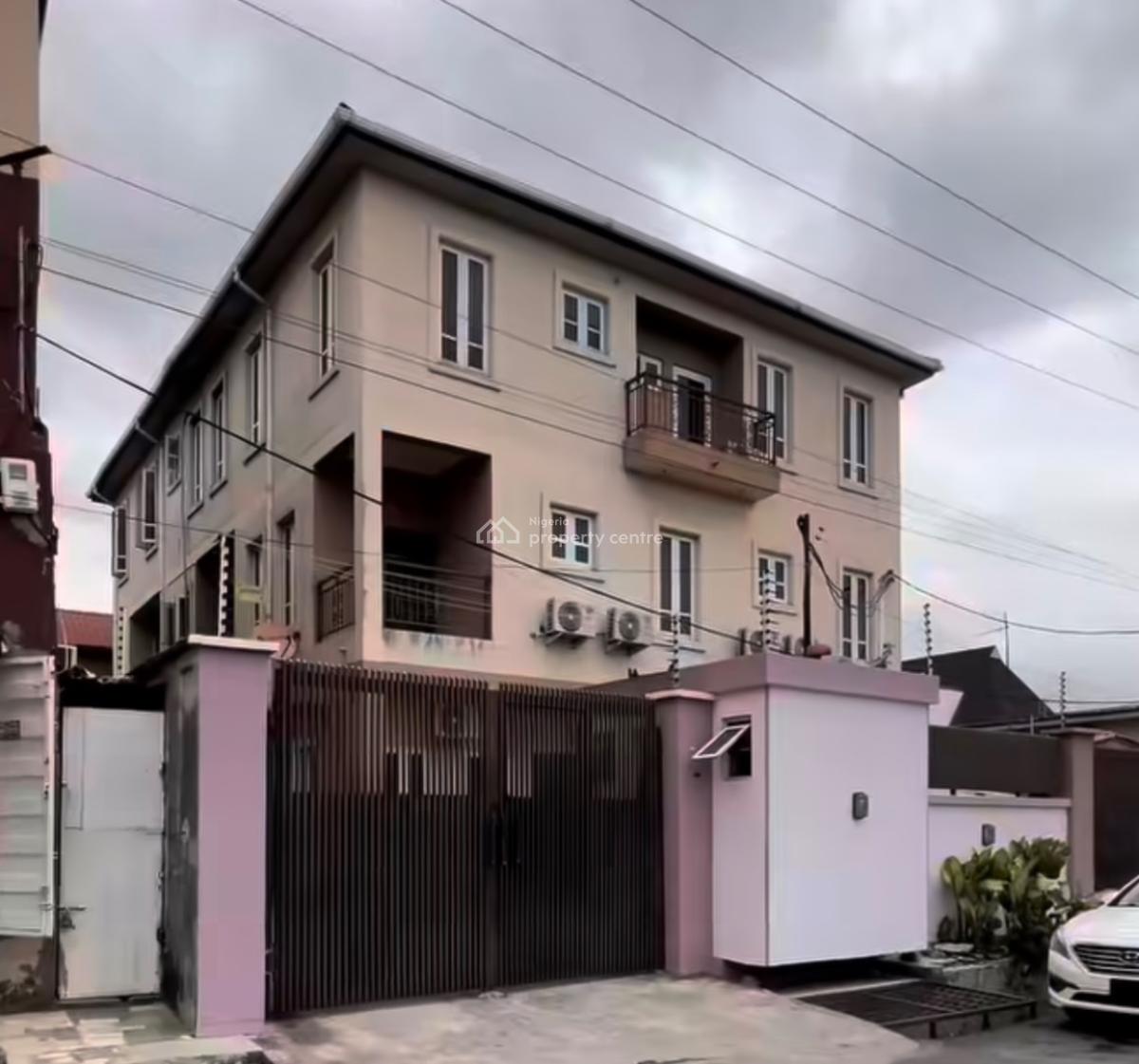 4bedroom Terrace Duplex in a Prime Location, Gbagada, Lagos, Terraced Duplex for Sale