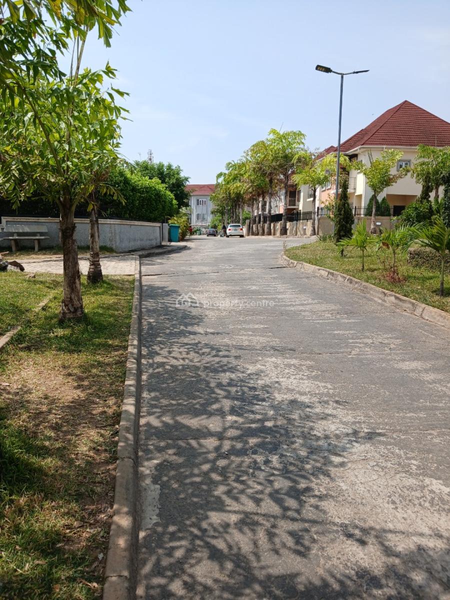 a Very Good Spacious 4-bedroom Fully Detached Duplex, Idu-karmo District Abuja. Nizamiyel Hospital (turkish Hospital), Idu Industrial, Abuja, Detached Duplex for Rent
