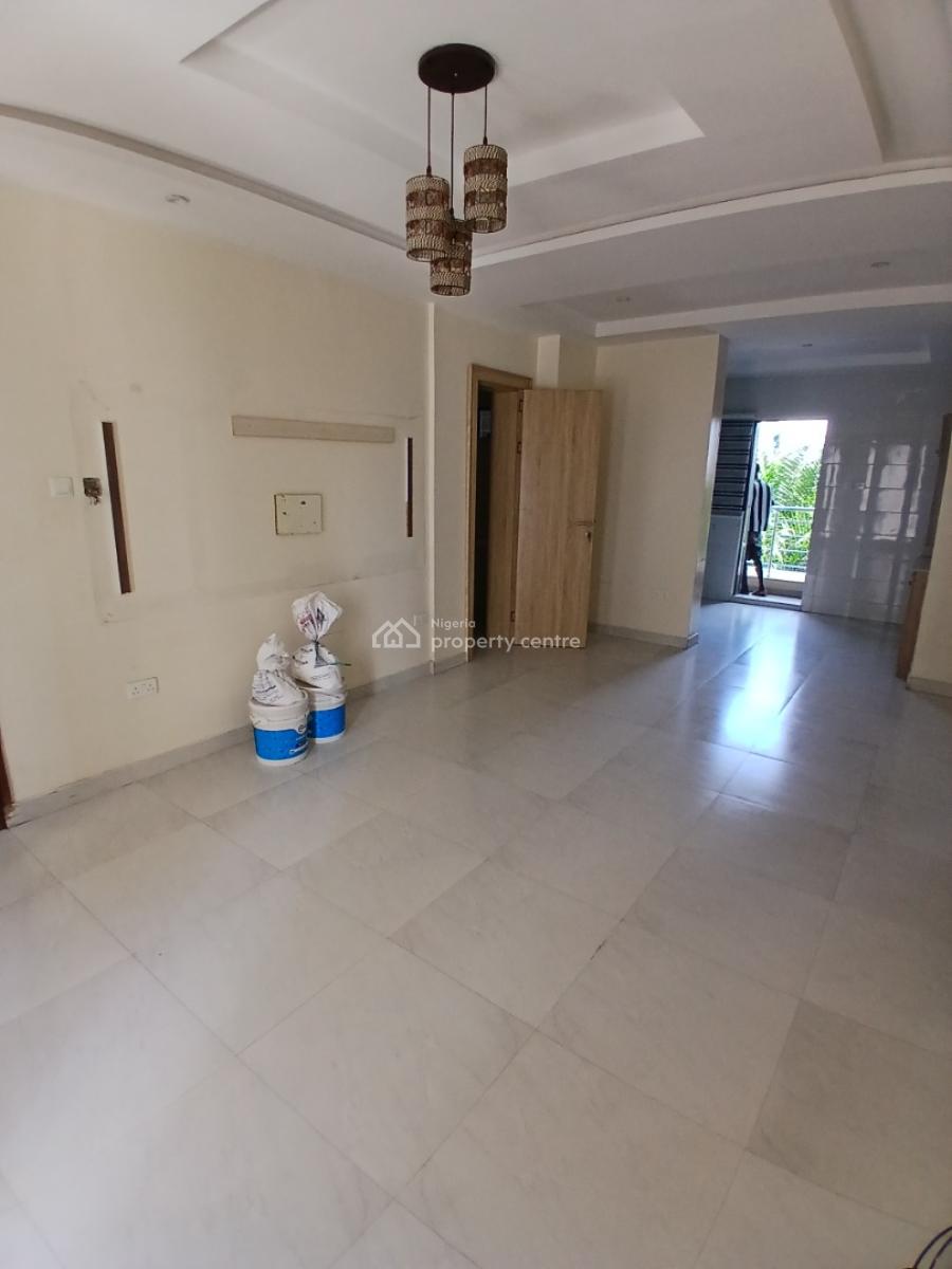 Serviced 2 Bedroom En-suite Flat with an Open Fitted Kitchen, Cooker,, Ikate Elegushi, Lekki, Lagos, Flat / Apartment for Rent