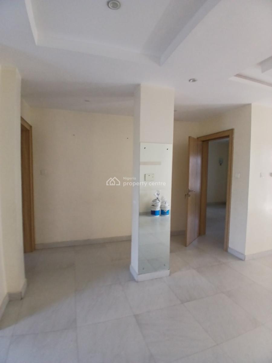 Serviced 2 Bedroom En-suite Flat with an Open Fitted Kitchen, Cooker,, Ikate Elegushi, Lekki, Lagos, Flat / Apartment for Rent