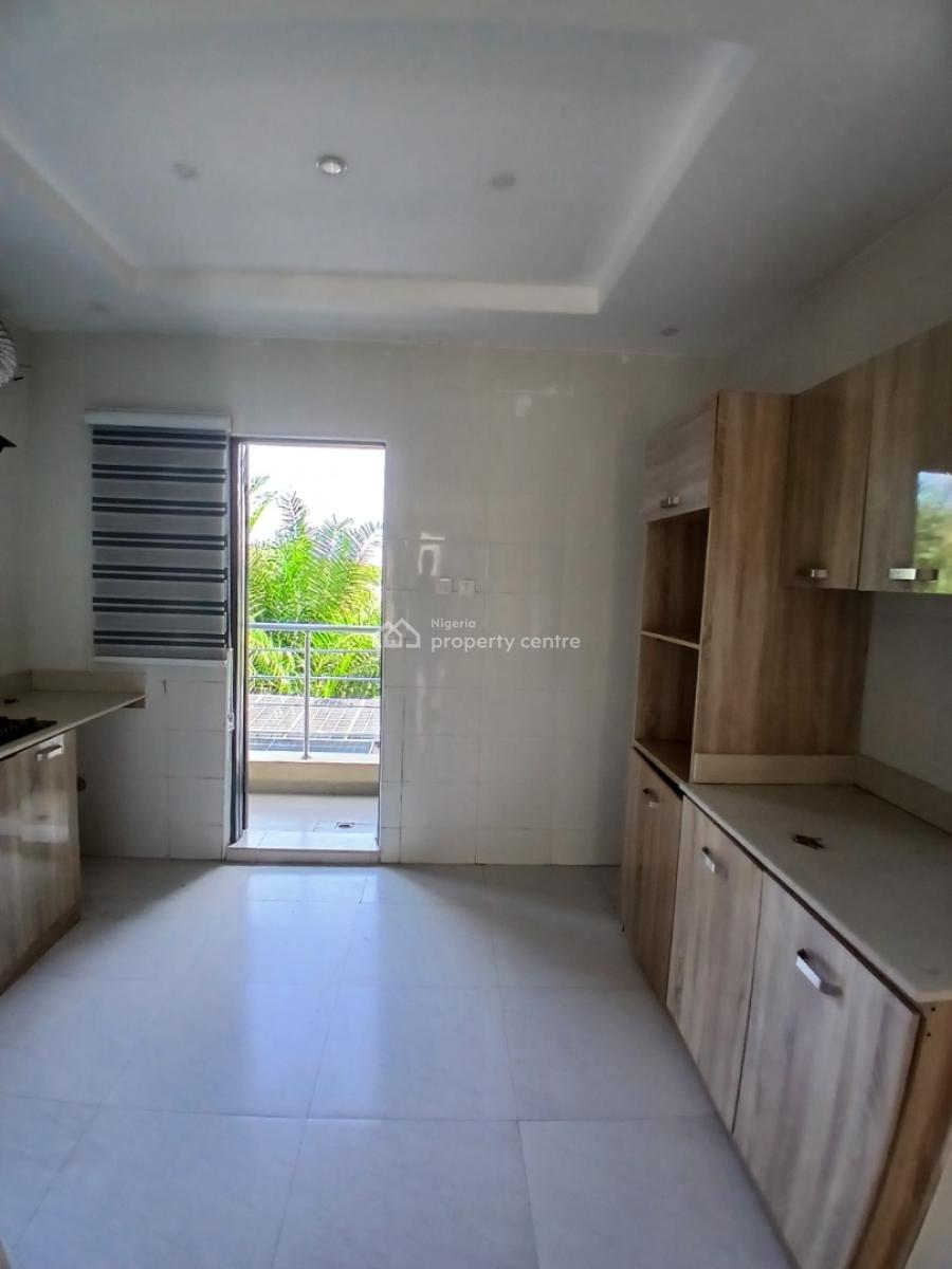 Serviced 2 Bedroom En-suite Flat with an Open Fitted Kitchen, Cooker,, Ikate Elegushi, Lekki, Lagos, Flat / Apartment for Rent