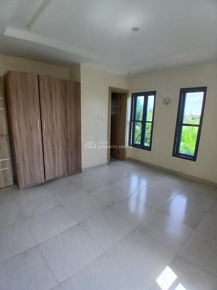 Serviced 2 Bedroom En-suite Flat with an Open Fitted Kitchen, Cooker,, Ikate Elegushi, Lekki, Lagos, Flat / Apartment for Rent