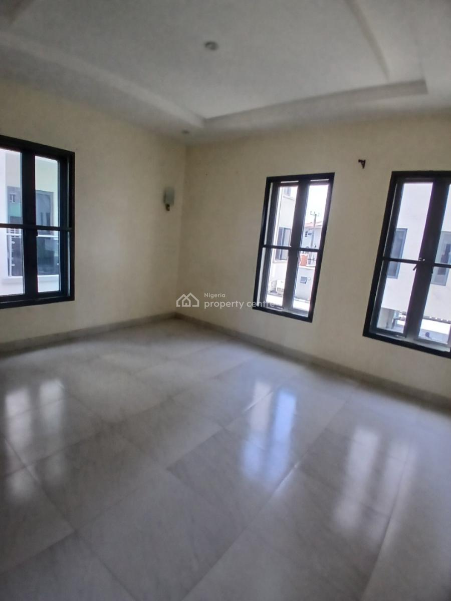 Serviced 2 Bedroom En-suite Flat with an Open Fitted Kitchen, Cooker,, Ikate Elegushi, Lekki, Lagos, Flat / Apartment for Rent