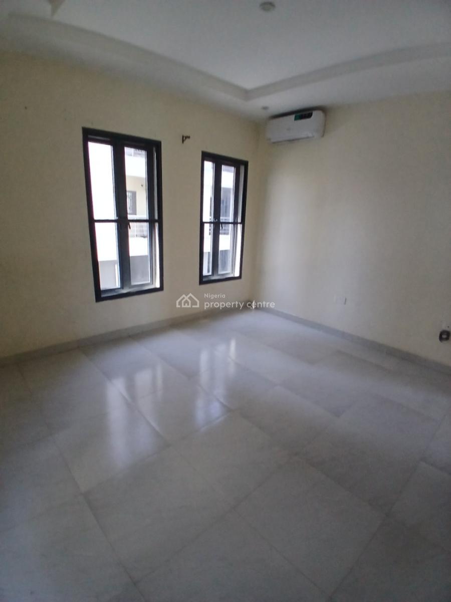 Serviced 2 Bedroom En-suite Flat with an Open Fitted Kitchen, Cooker,, Ikate Elegushi, Lekki, Lagos, Flat / Apartment for Rent
