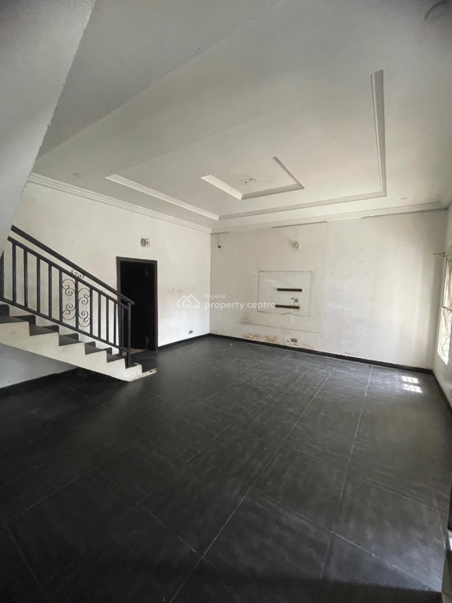 Well Maintained Self Serviced 3 Bedroom Terrace Duplex with Bq, Osapa, Lekki, Lagos, Terraced Duplex for Rent