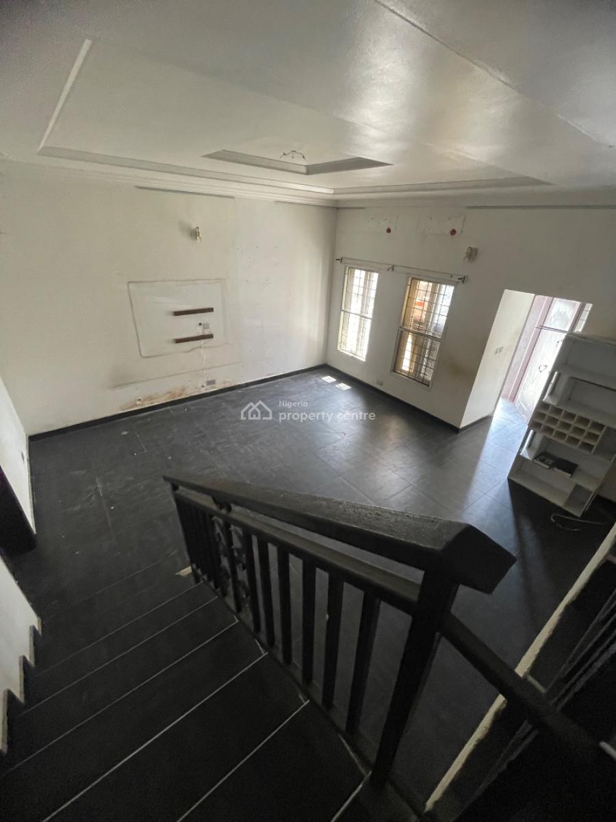 Well Maintained Self Serviced 3 Bedroom Terrace Duplex with Bq, Osapa, Lekki, Lagos, Terraced Duplex for Rent