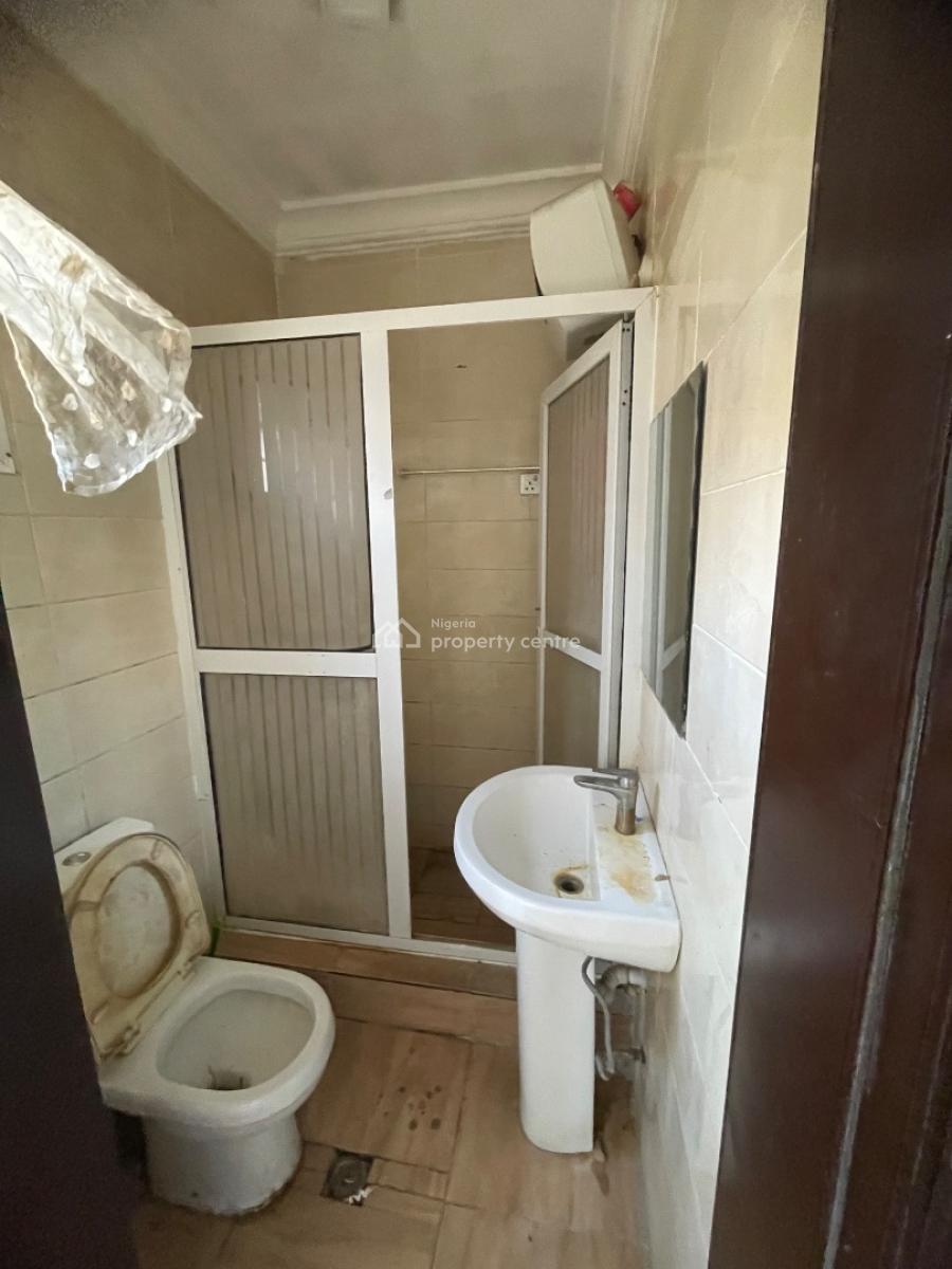 Well Maintained Self Serviced 3 Bedroom Terrace Duplex with Bq, Osapa, Lekki, Lagos, Terraced Duplex for Rent