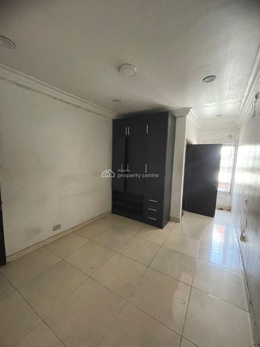 Well Maintained Self Serviced 3 Bedroom Terrace Duplex with Bq, Osapa, Lekki, Lagos, Terraced Duplex for Rent