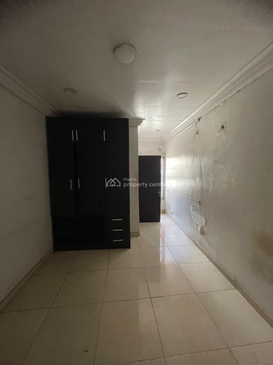Well Maintained Self Serviced 3 Bedroom Terrace Duplex with Bq, Osapa, Lekki, Lagos, Terraced Duplex for Rent