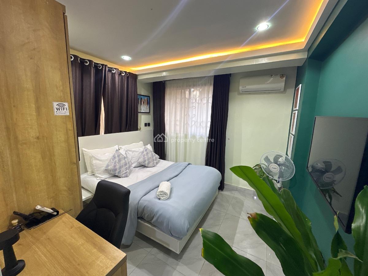 Serene 1 Bedroom in Wuse 2, 3 Sorotona Close, Ademola Adetokunbo, Wuse, Abuja, Mini Flat (room and Parlour) Short Let