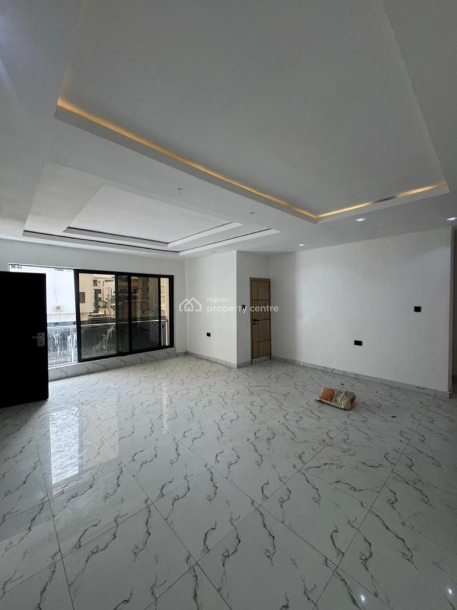Luxury 3 Bedroom Apartment with Excellent Facilities, Ologolo Lekki, Lekki, Lagos, Flat / Apartment for Rent