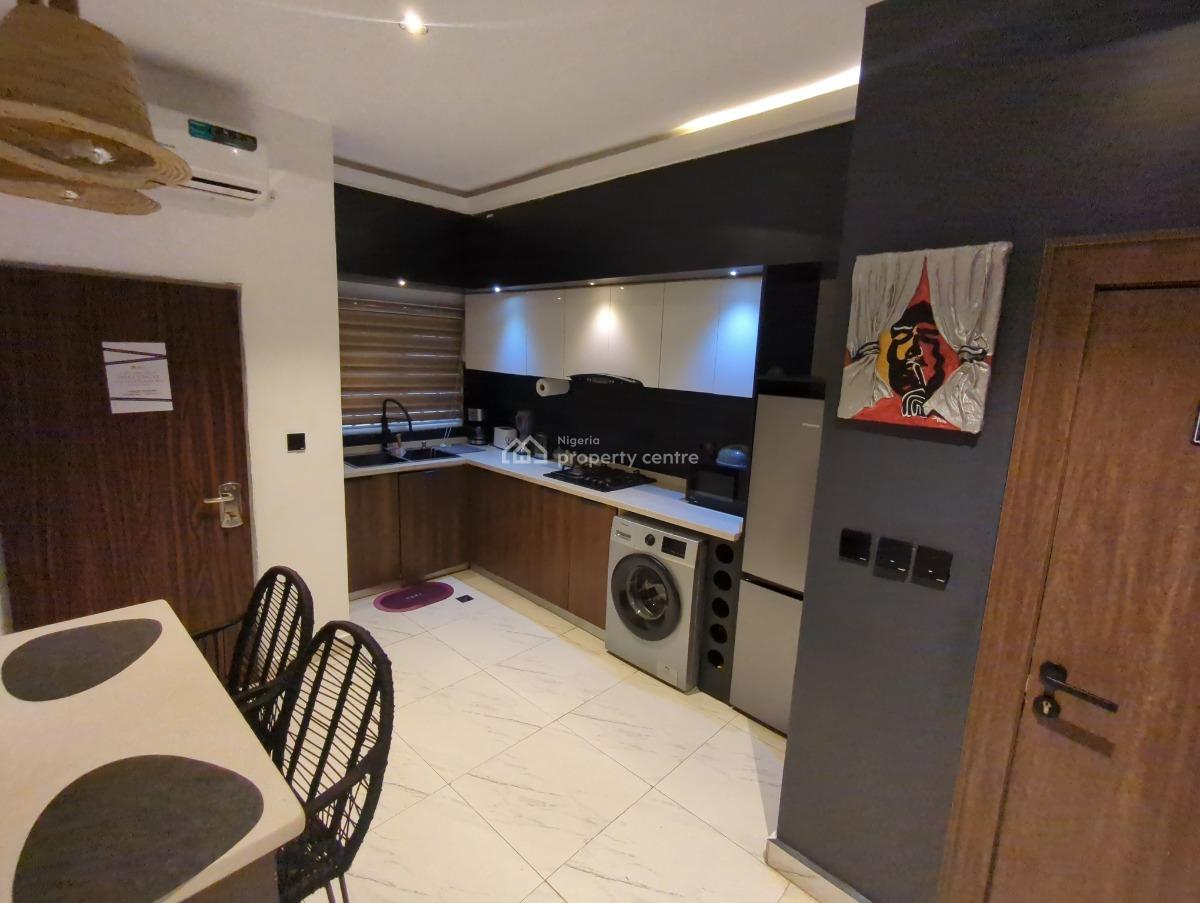 Spacious 2 Bedroom Apartment with Daily Cleaning, 267 Se Asebe Street, Ahmadu Bello Way, Mabushi, Abuja, Flat / Apartment Short Let