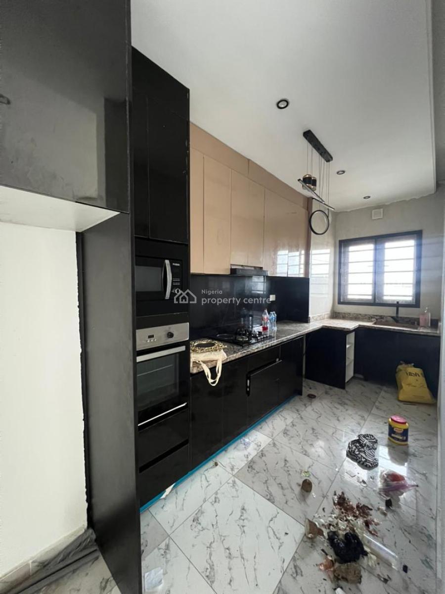 Luxury 2 Bedroom Apartment with Excellent Facilities, Ologolo, Lekki, Lagos, Flat / Apartment for Rent