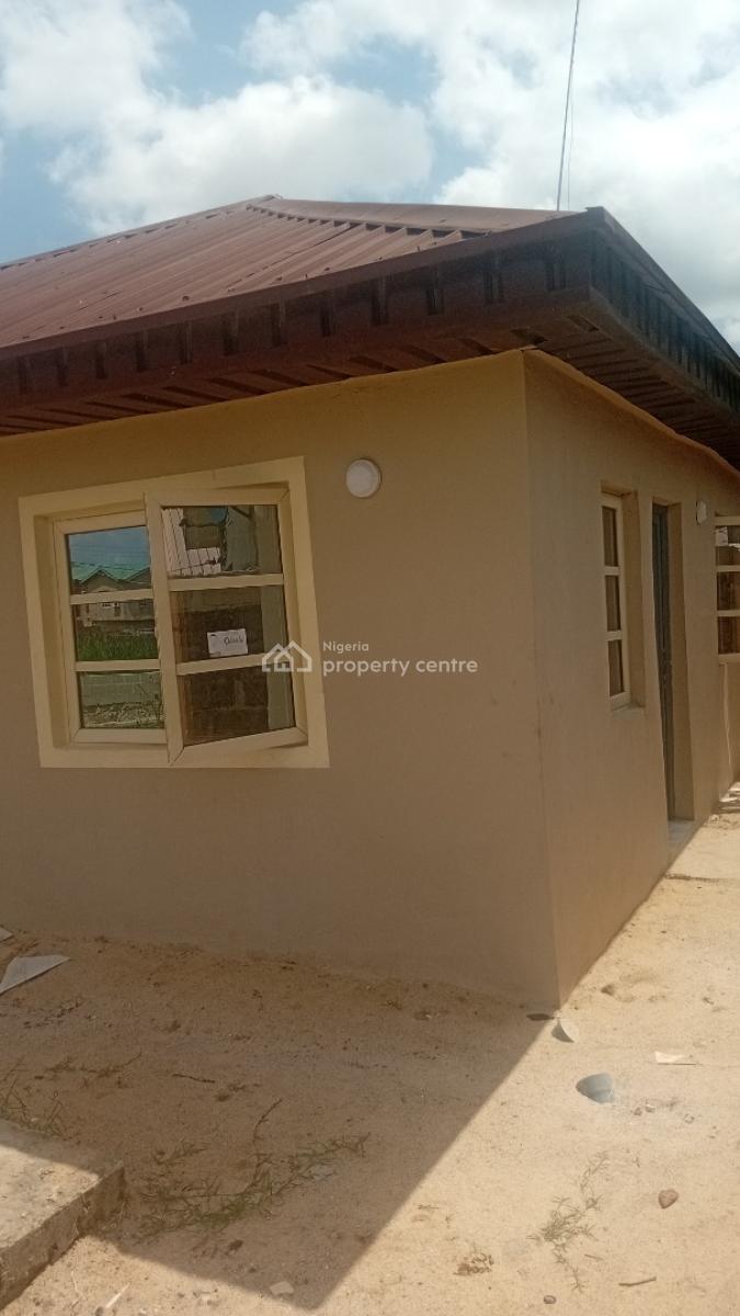 Room and Parlour, Badore, Badore, Ajah, Lagos, Flat / Apartment for Rent