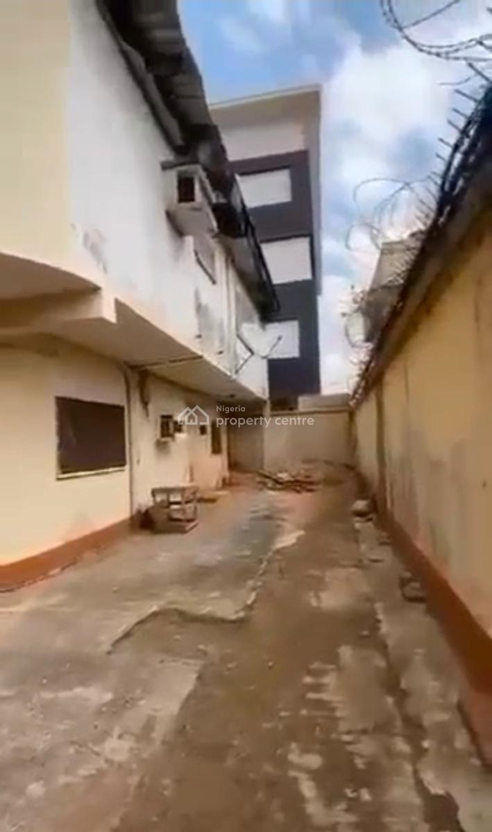 Sitting on *823sqmdemolishable 7 Bedroom,  Duplex, Ikeja Gra, Ikeja, Lagos, Residential Land for Sale