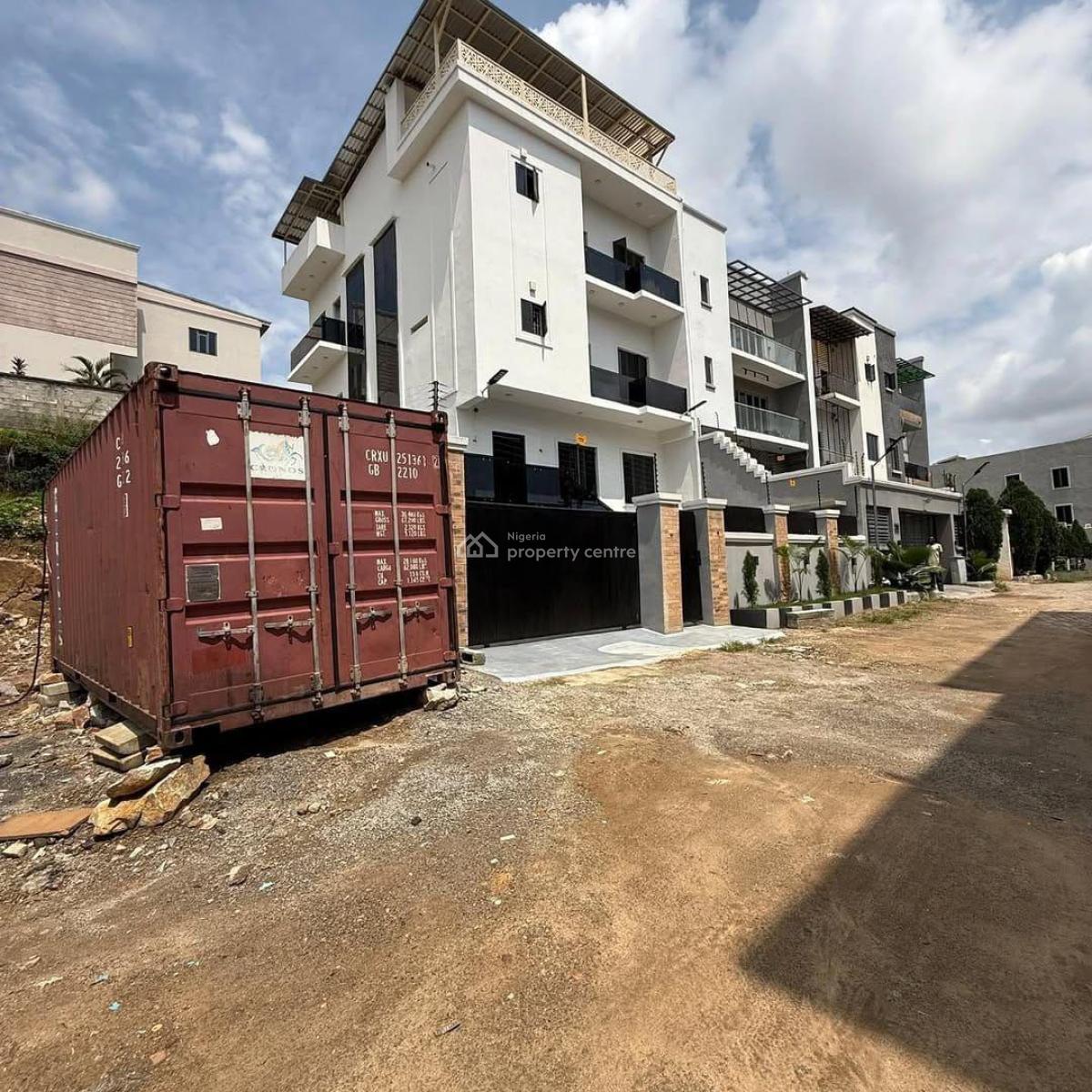 Newly Built 5 Bedroom Semi_detached Duplex with Bq, Guzape District, Abuja, Semi-detached Duplex for Sale